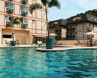 Live Suites Itaipava - Itaipava - Pool