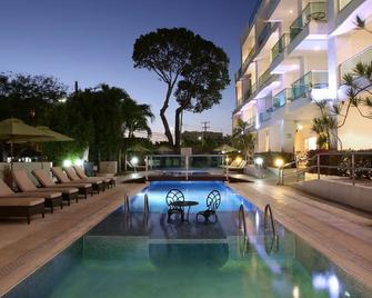South Beach Hotel Breakfast Incl. - by Ocean Hotels - Rockley - Piscina