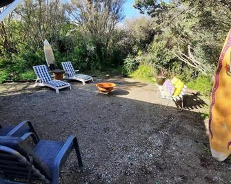 Back Beach Beryl Ocean Bay Getaway Pl - Fingal - Patio