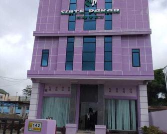 Suite Pakar Hotel - Berastagi - Building