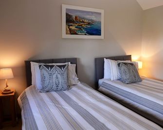 Priory Cottage - Luxury Cottage, Near to Beach - Saundersfoot - Bedroom