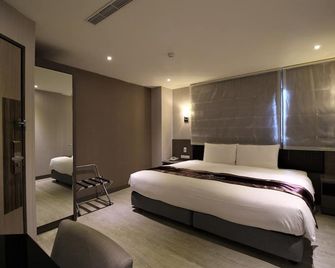 J-Hotel - Каогсіунг - Спальня
