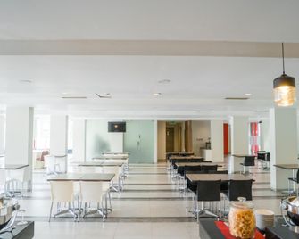 Amaris Hotel Ambon - Ambon - Restaurant