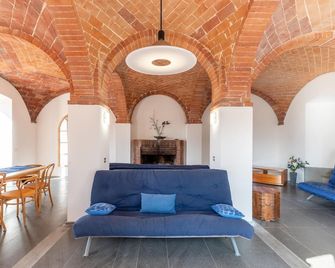 Beautiful home in Montegabbione TR - Montegabbione - Sala de estar