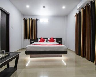 Family Room 6-S G International - Patna - Chambre