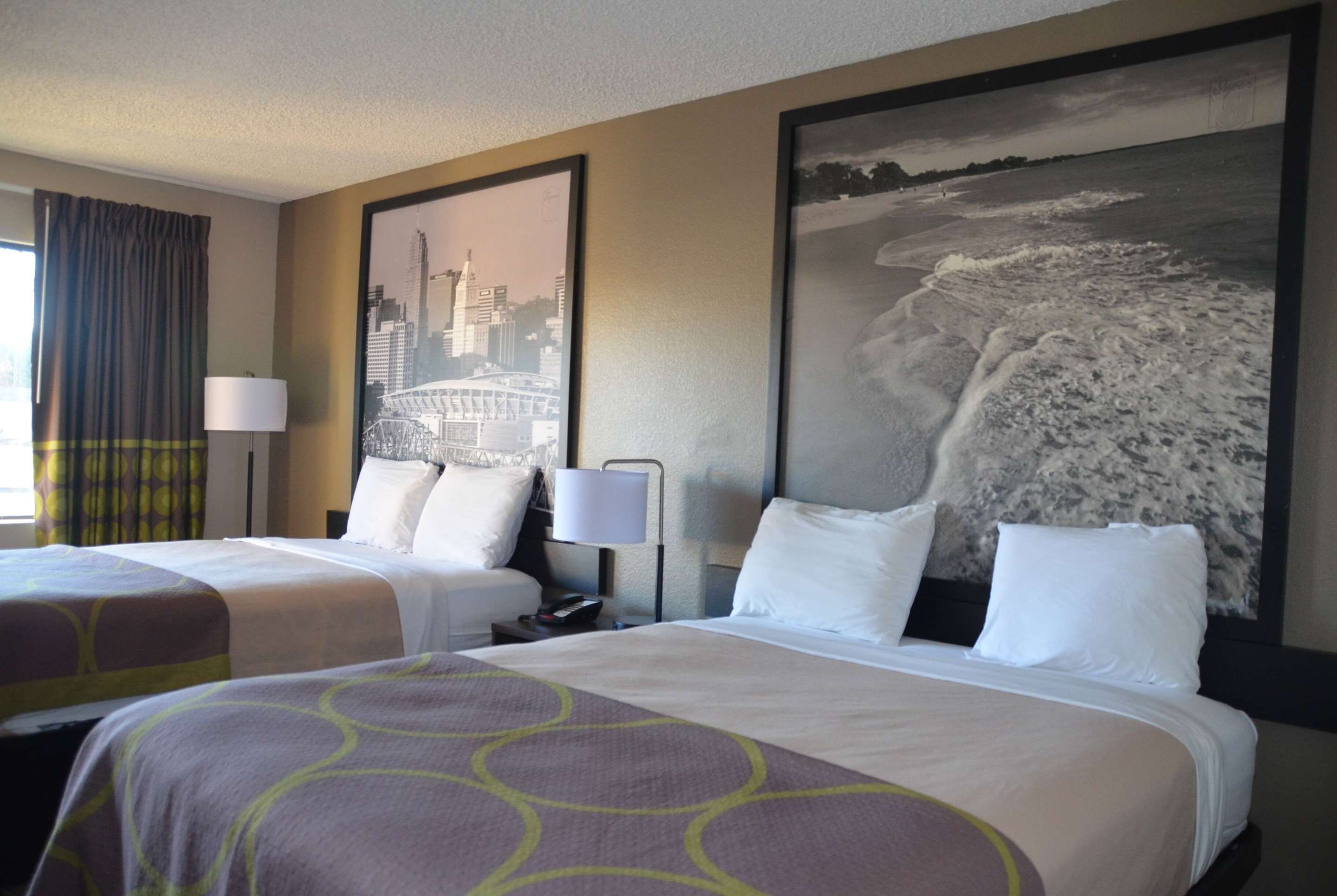 Bedroom view of Super 8 by Wyndham Fredericksburg