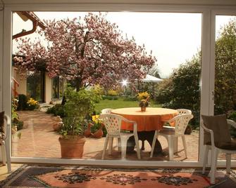 House with seminar room and wonderful garden - Spittal an der Drau - Innenhof