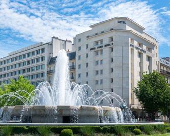 Hotel Paris Neuilly - Neuilly-sur-Seine - Building