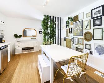 Rare New Haven Getaway•private Pool•walk To Beach! - New Haven - Comedor