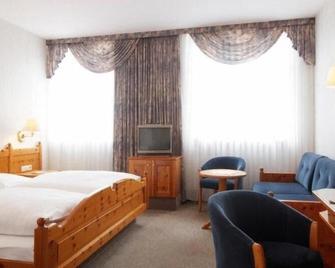Flair Hotel Alter Posthof - Spay - Schlafzimmer