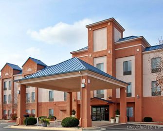Spark by Hilton Lansing - Lansing - Edificio