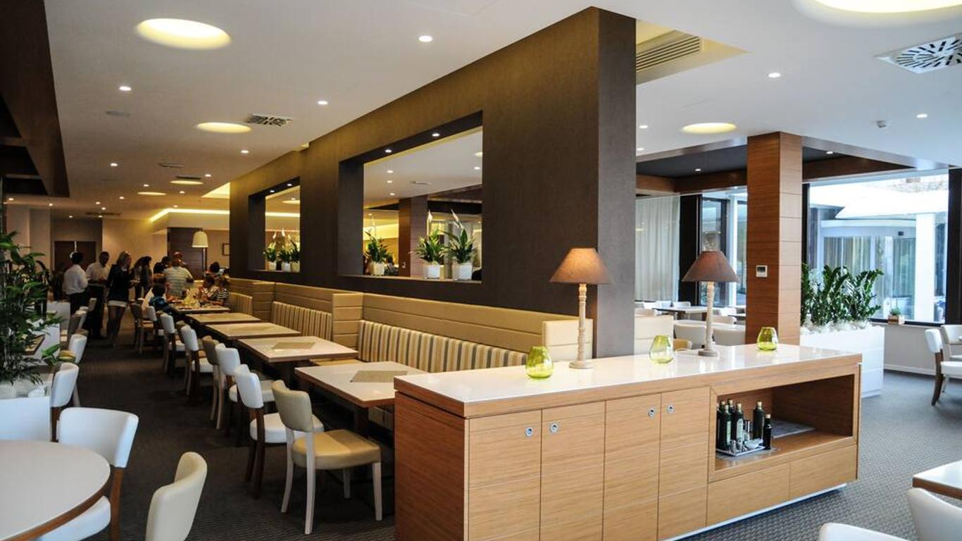 Oxygen Lifestyle Hotel