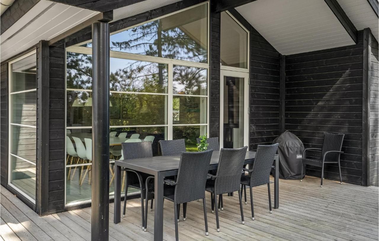 Six-Bedroom Holiday Home In Ebeltoft – Ebeltoft