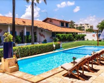 Pousada & Food 3 Abelhas - Caucaia - Pool