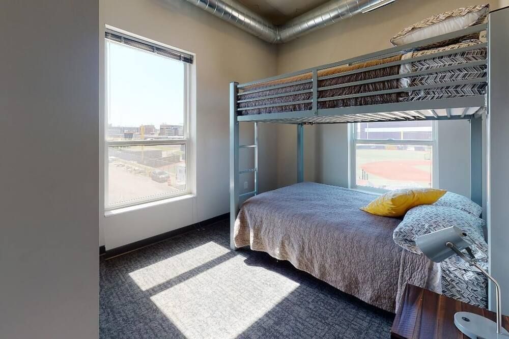 Designer Lofts in Dinkytown: Small or Large Groups - مينيابوليس - غرفة نوم