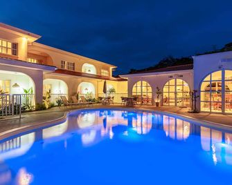 Santé Vivre L'experience By Livá Oficial - Búzios - Pool