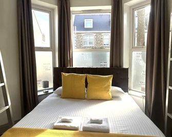 Town Lodge - Newquay