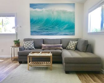 1-Bed, 1-Bath - Walk to Beach. - Haleiwa - Soggiorno