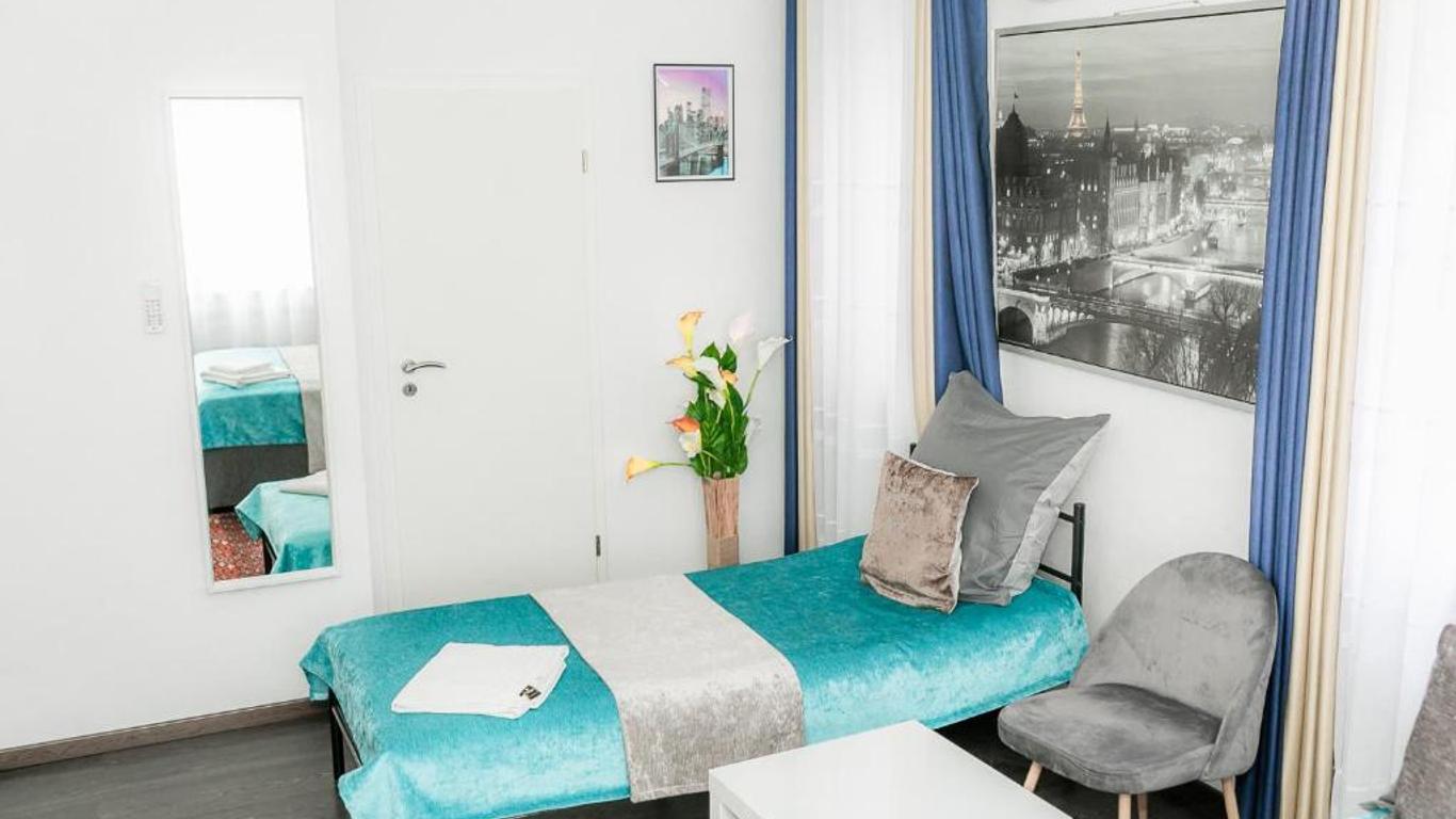 Tau Design Hotel