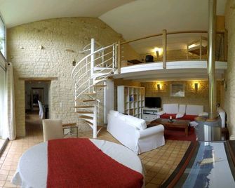 Country property with swimming pool - Clussais-la-Pommeraie