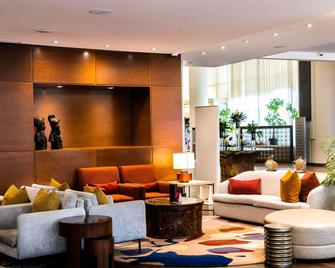 Mövenpick Ambassador Hotel Accra - אקרה - טרקלין