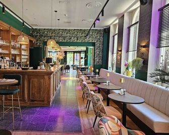 Hotel De Villa - Dongen - Bar