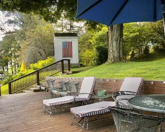 Cozy cottage perfect for family and friends - Hamilton - Patio