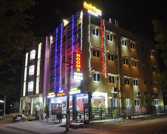 Hotel Amirtham Inn - Palani - Building