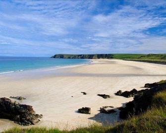 Westview Accommodation - Stornoway - Beach