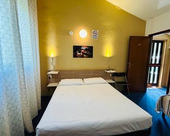 Smart Hotel Autodromo - Imola - Schlafzimmer