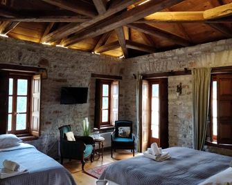 Old Inn - Karpenísi - Habitación