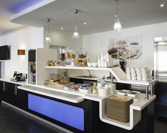 Ibis Budget Málaga Centro - Málaga - Buffet