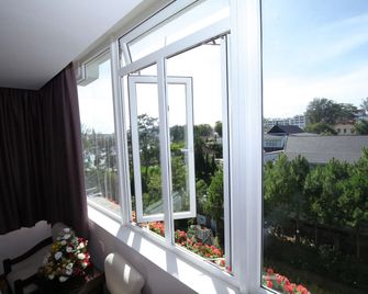 Kings Hotel Dalat - Dalat - Balcony