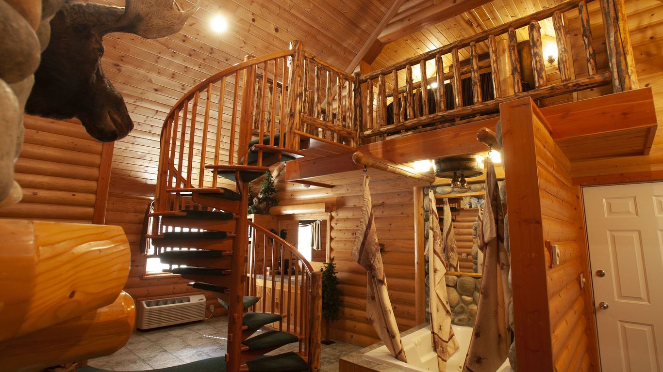 Black Swan Inn Luxurious Theme Rooms