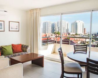 Sunset Beach Hotel - פונטה דל אסטה - סלון