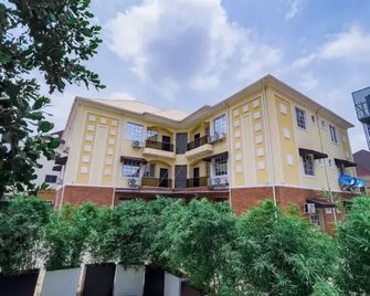 154 Apartments And Hotels - Абуджа - Будівля