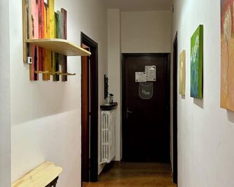 2 Bedroom Apartment in Pamparato - Pamparato - Pasillo