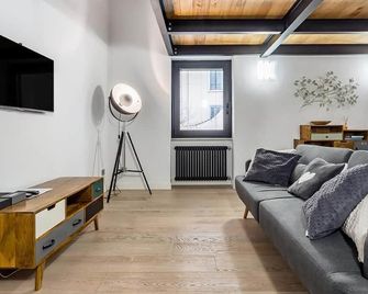 Ponte Milvio Luxury House - Roma - Sala de estar