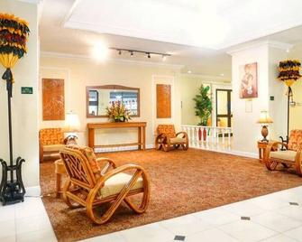 1414- Heart of Waikiki with Kitchen - Free Parking - City View - Honolulu - Lobby