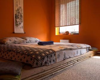 Riverside & China Town Hostel - Minsk - Bedroom