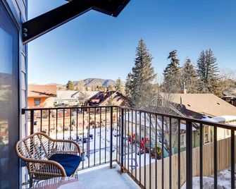 Flagstaff Townhome Near Downtown with Mountain Views - Flagstaff - Balcón