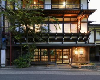 Zen Hostel - Yamanouchi - Building
