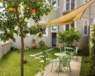 Vila Julieta Guesthouse - Coímbra - Patio