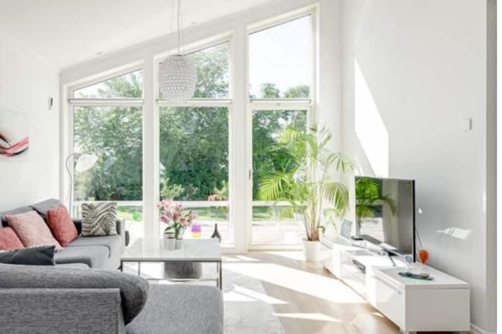 Great Stay Guest Villa 4 Bedrooms - Sandviken - Stue
