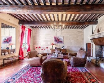 Domaine De Rhodes B&b - Avignon - Wohnzimmer