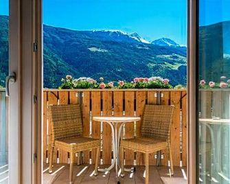 Hotel Vinschgerhof - Silandro - Balcony