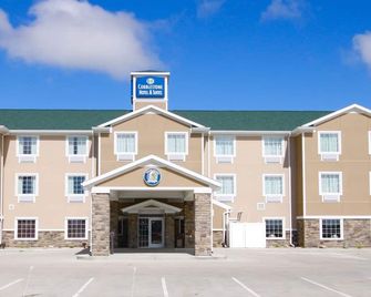 Cobblestone Hotel & Suites - Devils Lake - Devils Lake - Edificio