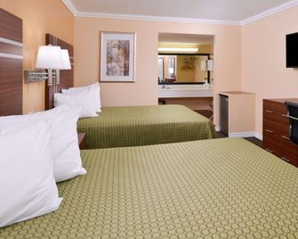 Americas Best Value Inn - Azusa/Pasadena - Azusa - Habitación