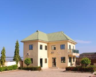 Skye Bridge Hotel - Lokoja - Edificio