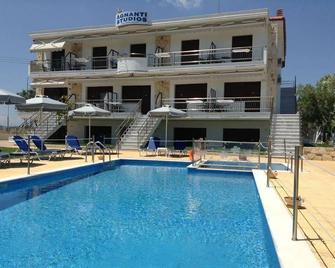 Agnanti Studios - Afytos - Piscina